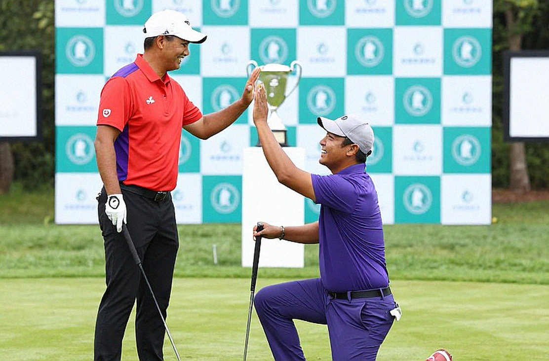 The Halloween Caddie Costume: When Golf Media Sells Memory with Velcro Patches
