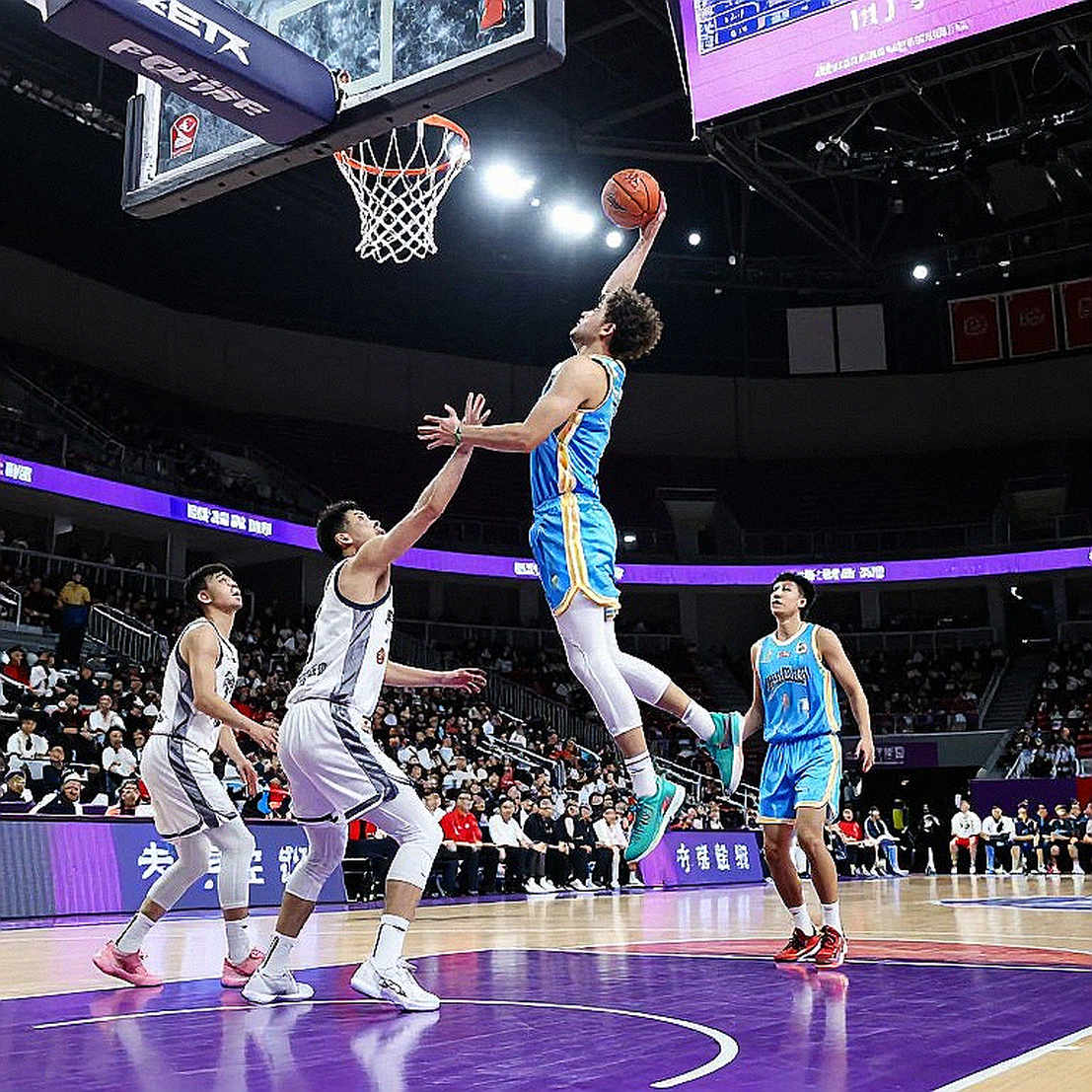 Từ ghế tạm quyền EuroLeague đến ghế trợ lý Memphis: đường ống huấn luyện xuyên Đại Tây Dương Từ ghế tạm quyền EuroLeague đến ghế trợ lý Memphis: đường ống huấn luyện xuyên Đại Tây Dương