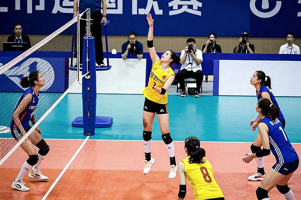 Đội tuyển Việt Nam sau thất bại trước Thái Lan: HLV Kim Sang Sik và canh bạc ở khung thành