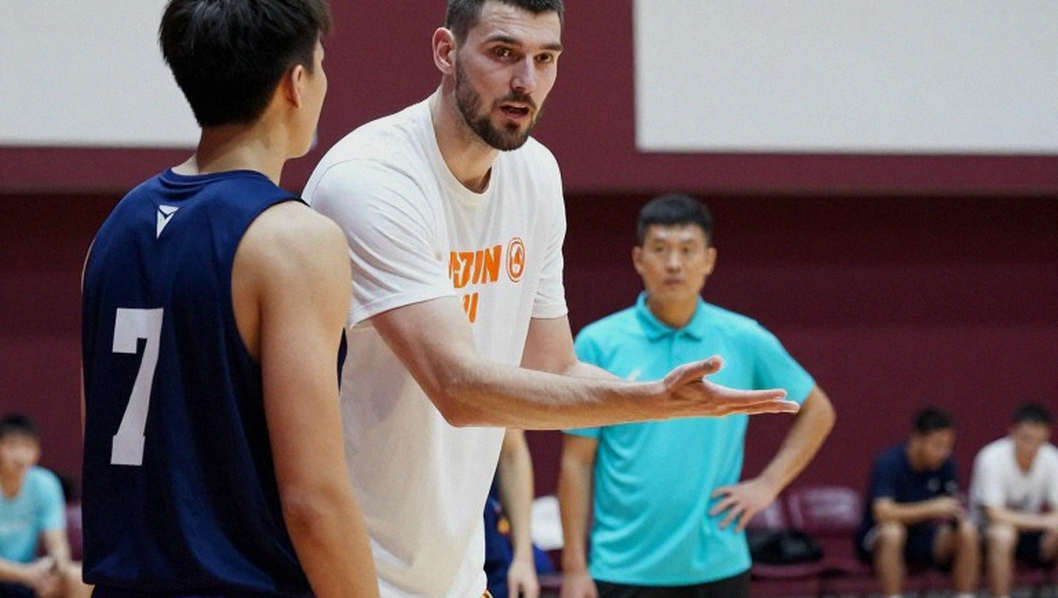 ASVEL Locked Out of the Transfer Market Over €300,000: A Small Bill, A Big Price ASVEL Locked Out of the Transfer Market Over €300,000: A Small Bill, A Big Price