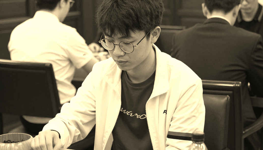 Magnus Carlsen, AI và vết nứt hai mươi lần dưới ngôi vô địch cờ vua