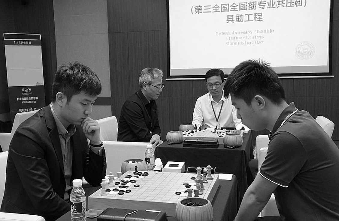 Game of the Week #743: Gaal vs Smeets và bài toán nội dung bền vững của ChessBase