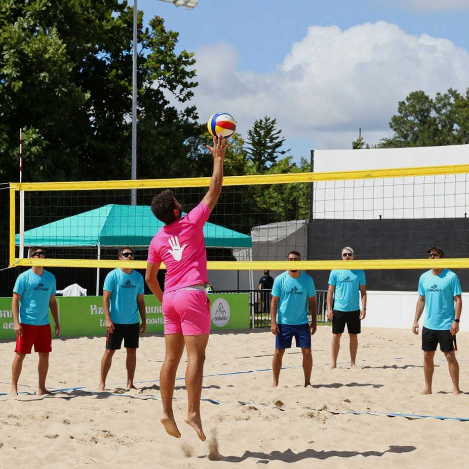 Việt Nam 0-3 Indonesia tại Asiad 20: chuỗi bước một - chuyền hai - tấn công đứt gãy, và 30 phút không ai đến đón