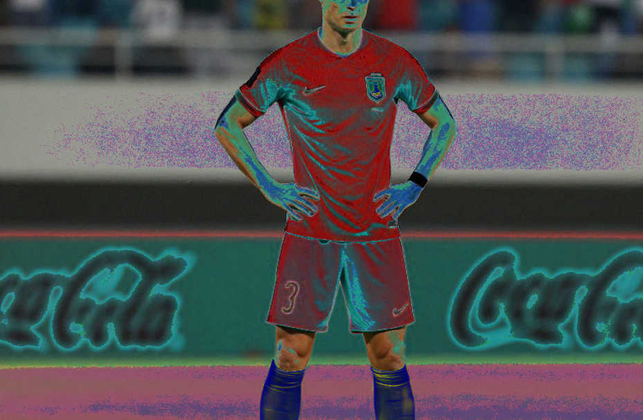 Three VAR reviews at Binh Duong: the hand pulled back, the well-timed jump and the 81st-minute red card